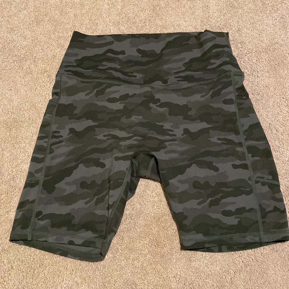 High waisted camo biker shorts